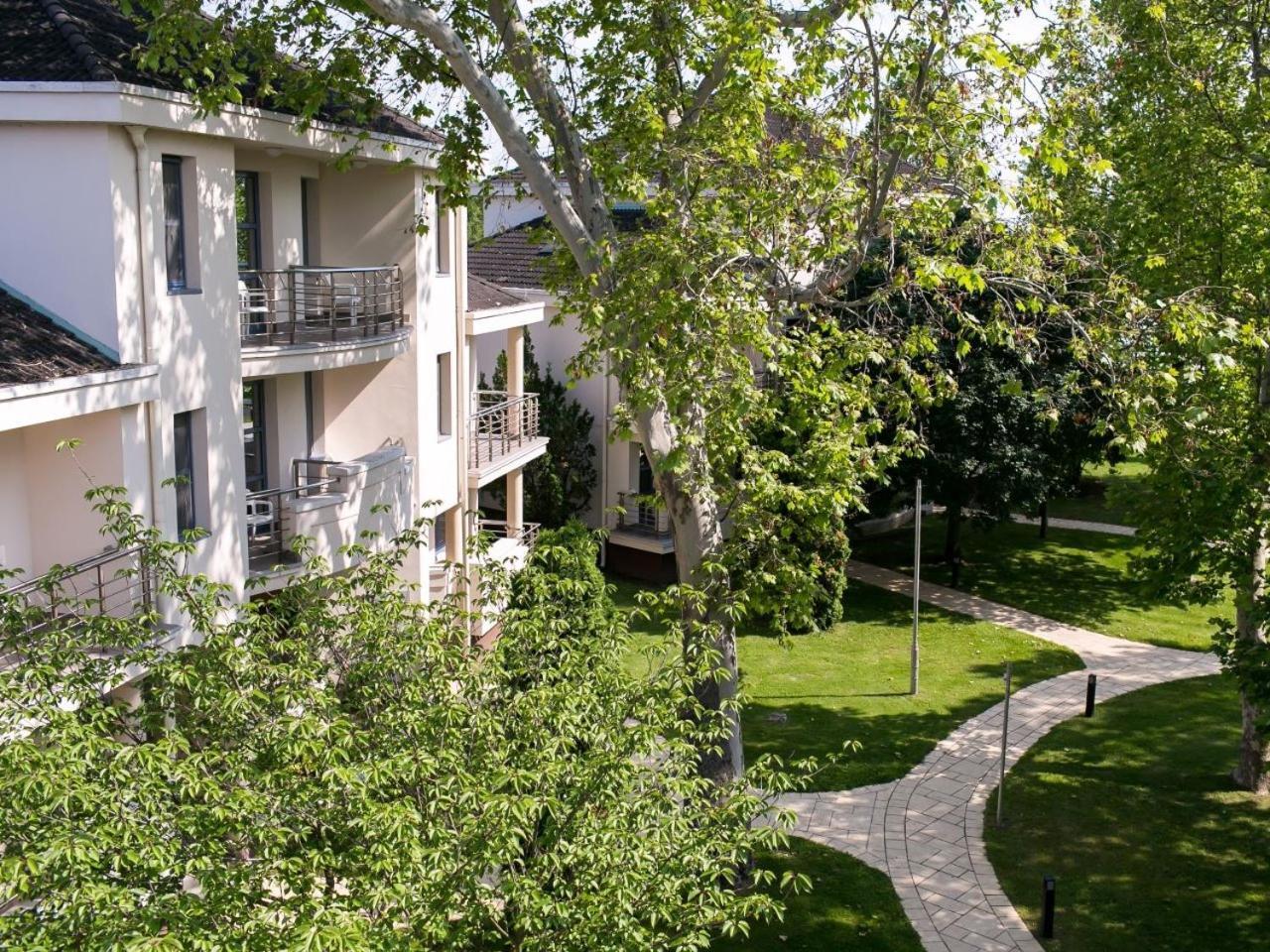 Kenese Bay Garden Resort & Conference Balatonkenese Exterior foto